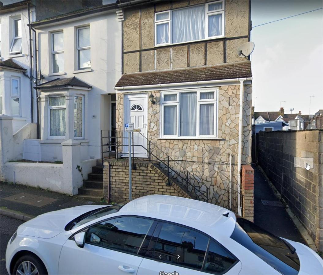 Gillings Villa -Perfect For Long & Short Stays Gillingham  Exterior foto